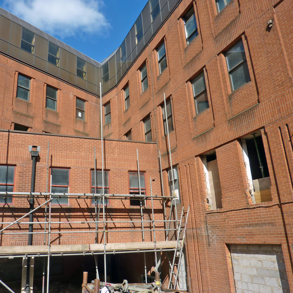 Grand Hotel Extension — Roman House